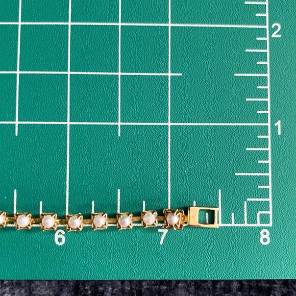 Ultra Thin Tennis Bracelet Tiny Pearlesquesc Beads On Gold Tone Metal - Picture 9 of 9